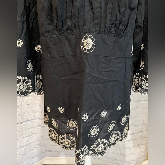 Venezia Cotton Black Floral Embroidered Lightweight Top Blouse Size 26/28 - Picture 2 of 7